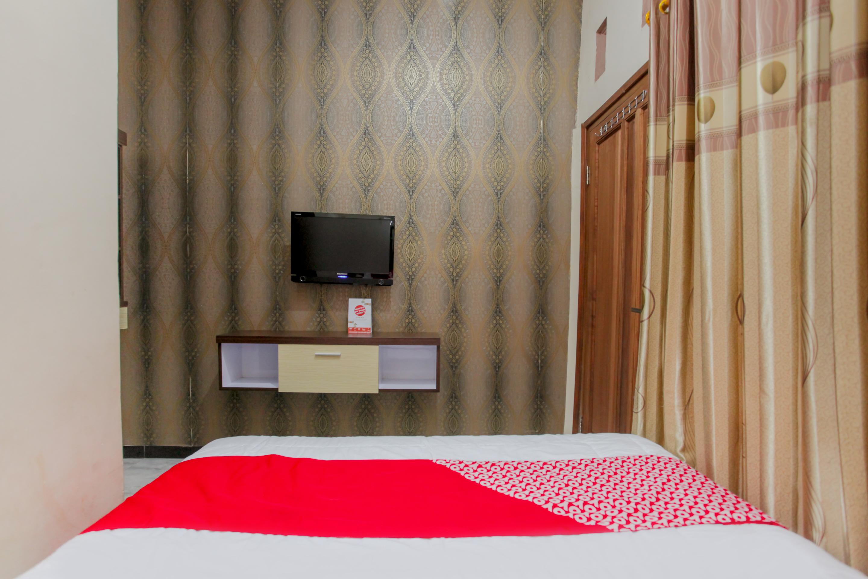 Reddoorz At Villa Akbar 3 Batu  Extérieur photo